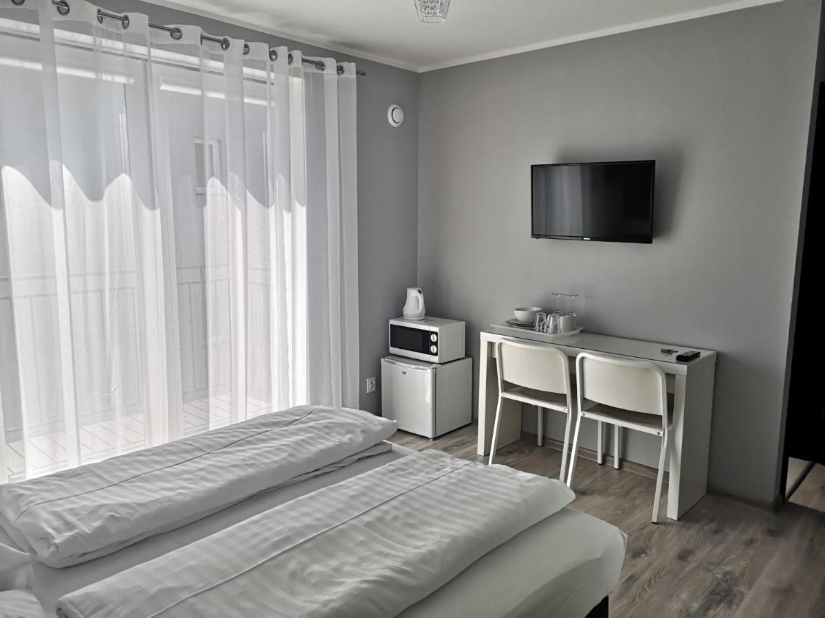 Homestay Bryant - &