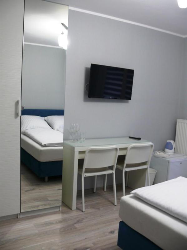 Homestay Bryant - &